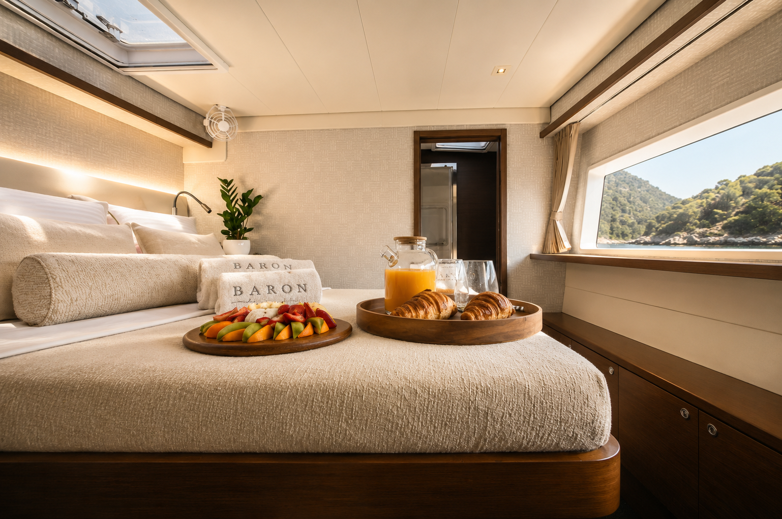 Baron - 52 ft crewed catamaran