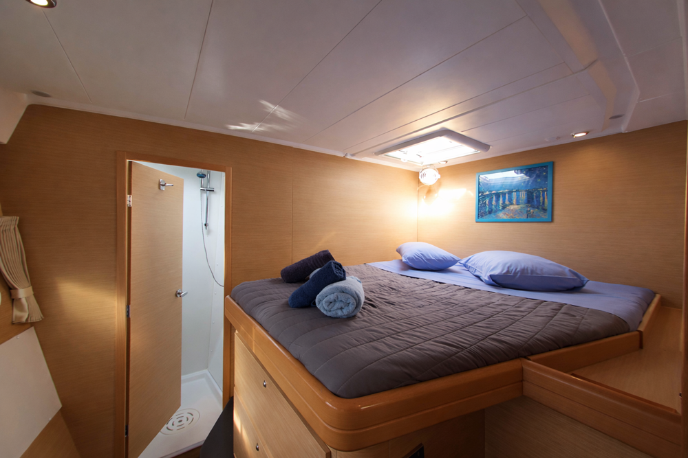 Fantasy - 42 ft crewed catamaran