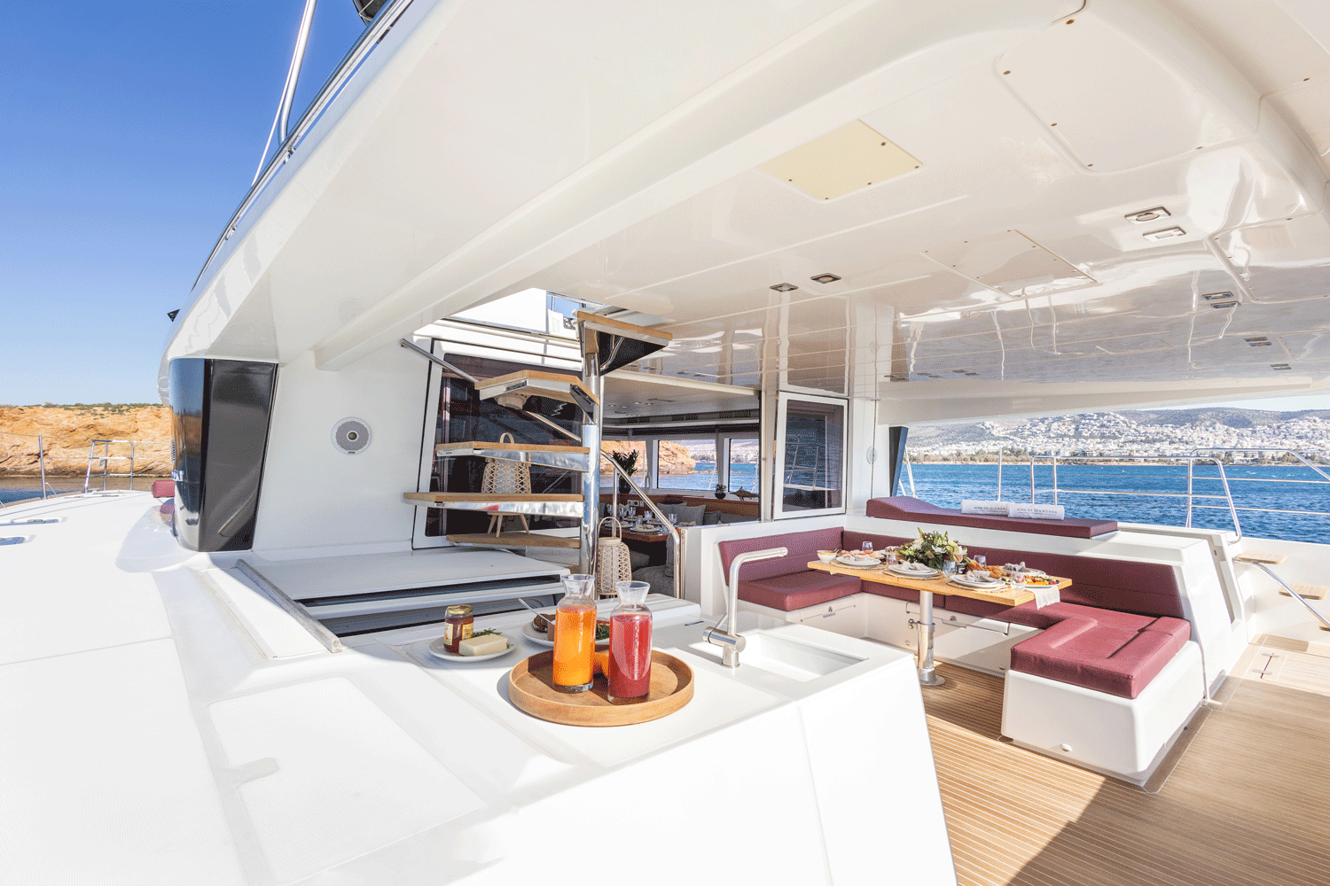 King of Diamonds - 56 ft crewed catamaran