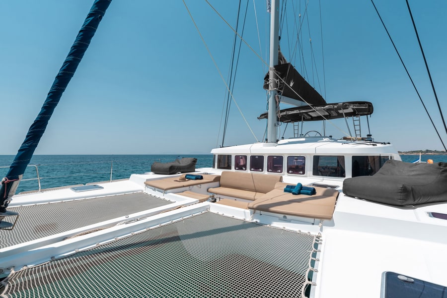 The Full House - 50 ft crewed catamaran